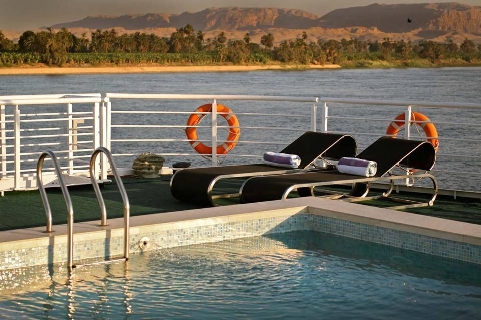 Le Fayan Nile Cruise - Every Thursday From Luxor For 04 & 07 Nights - Every Monday From Aswan For 03 & 07 Nights Kültér fotó